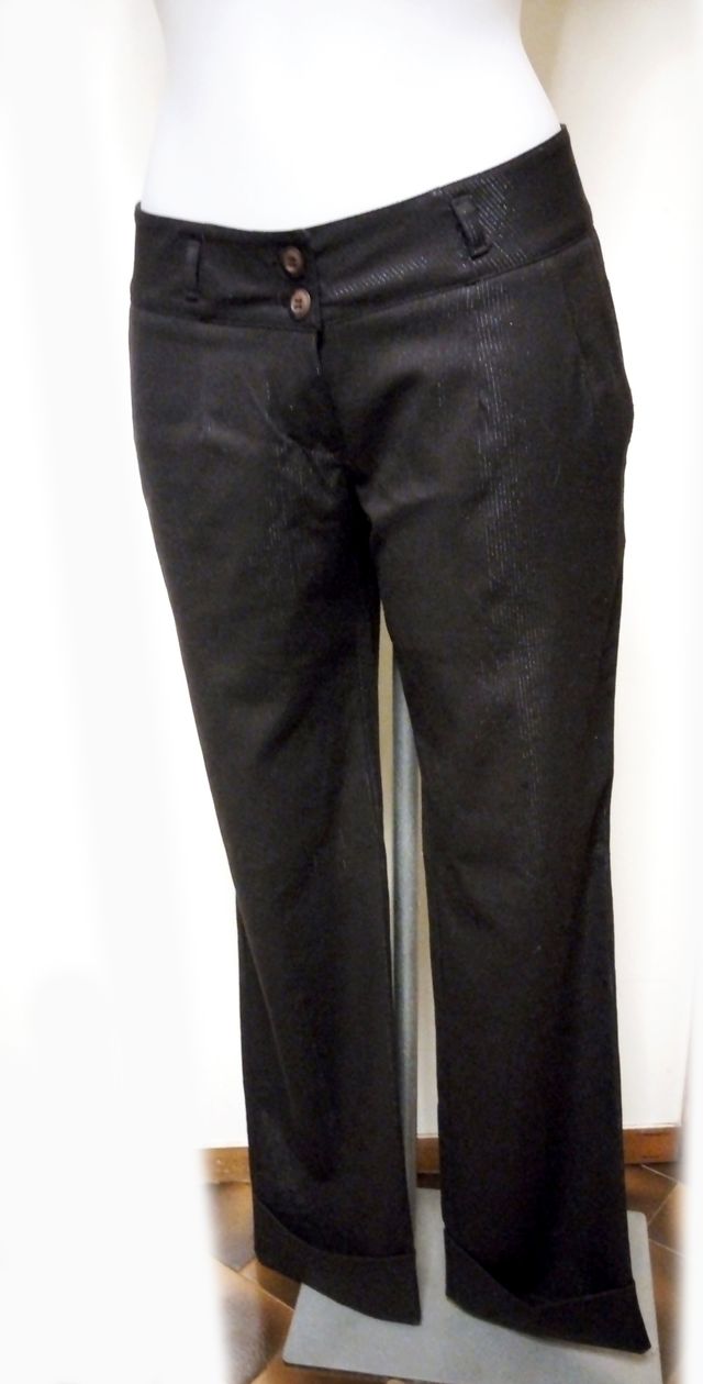 KORALLINE Pantalone largo con risvolta