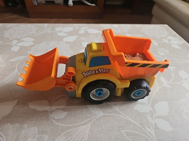 Camioncino giocattolo da costruire