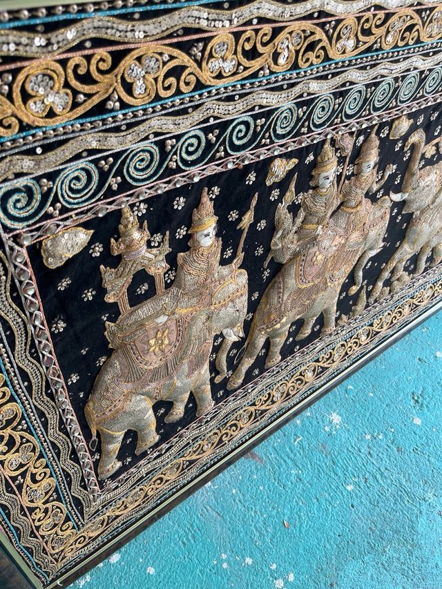 Tapiz tailandés bordado