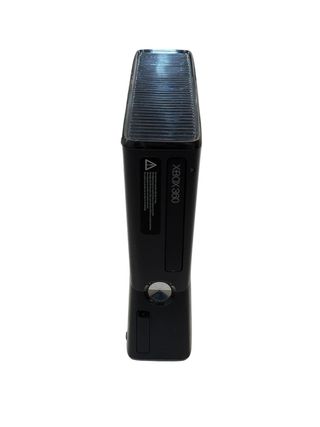 CONSOLA XBOX 360 4GB + MANDO + CABLES