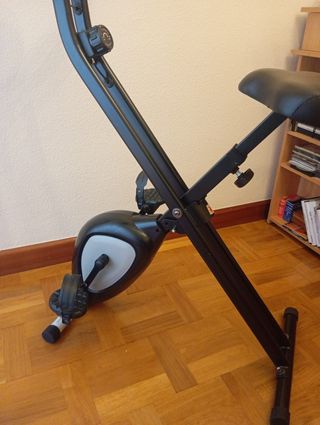 Bicicleta estática plegable BH