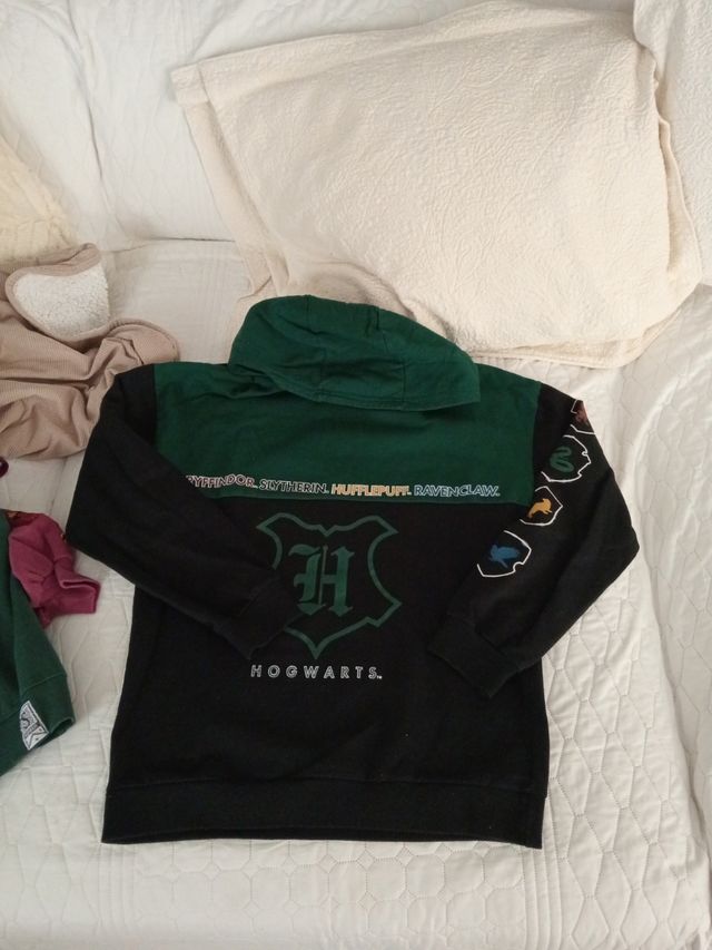 Sudadera Hogwarts Verde y Negra