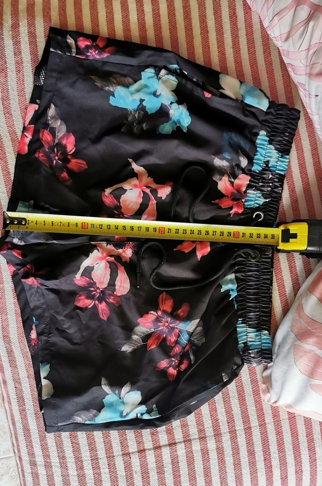 Bañador corto flores - Talla S