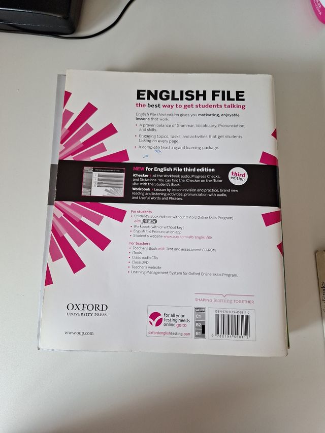 English File 3rd Edition Intermediate Plus. Wor...