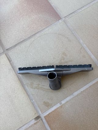 Cepillo Dyson para parquet.