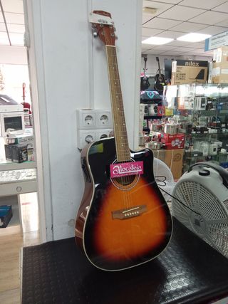 Guitarra Electroacústica nueva.