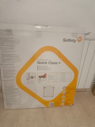 Safety 1st Quick Close +: Barrera para bebés