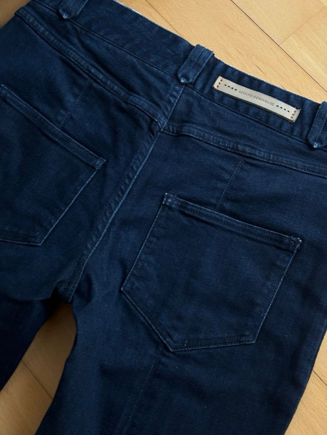 Vaquero T.38 azul acampanado Adolfo Domínguez