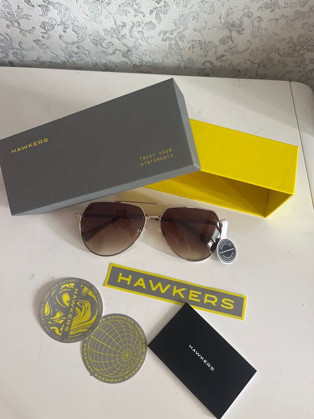 Gafas Hawkers - Dorado estilo aviador