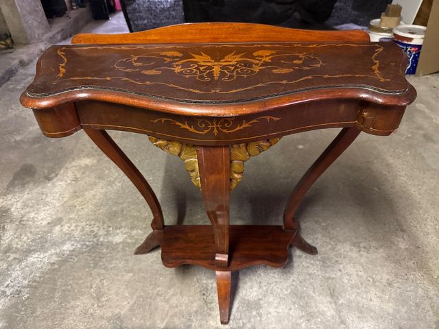 Mesa auxiliar antigua marquetería