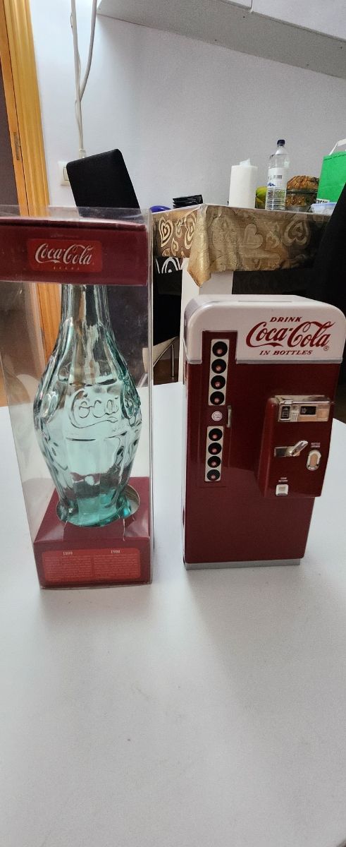 Botella Coca-Cola Antigua y hucha