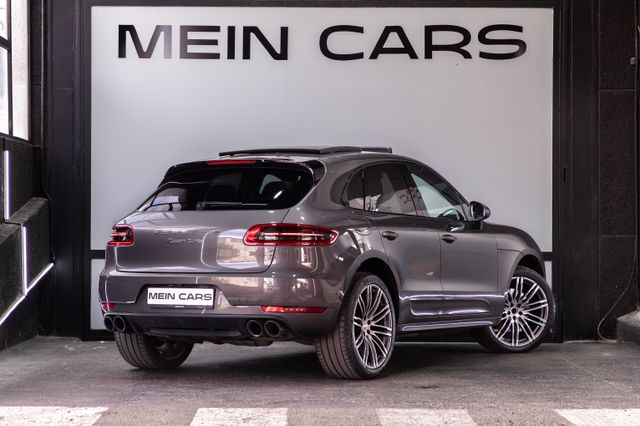 Porsche Macan Turbo (2015)
