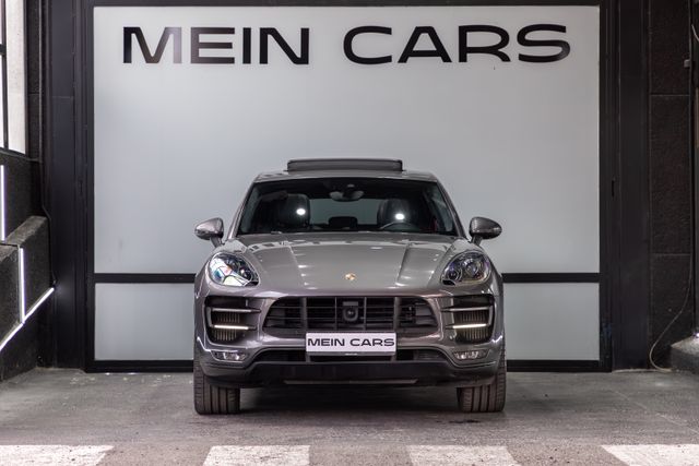Porsche Macan Turbo (2015)