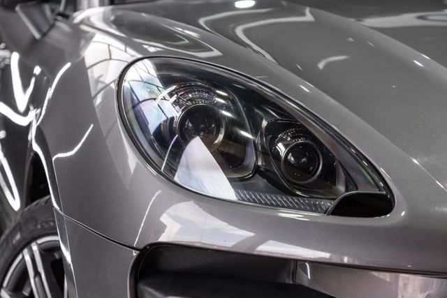 Porsche Macan Turbo (2015)