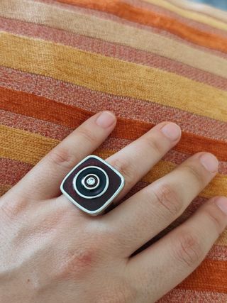 Anillo vintage cuadrado rojo plata