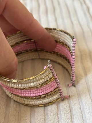Pulsera abalorios rosa-blanco. 