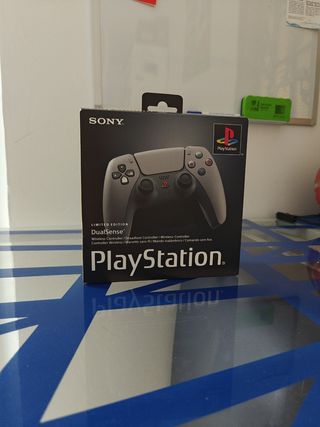 Caja Vacía PS5 edición 30° aniversario