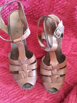 Sandalias tacón mujer cuero marrón