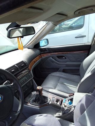 BMW E39 528i: Despiece completo