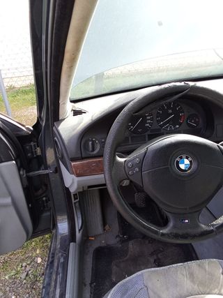 BMW E39 528i: Despiece completo