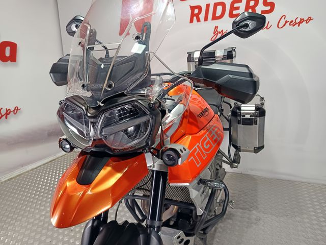 Triumph Tiger 800 XCA