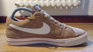 Zapatillas Nike Legacy - Beige