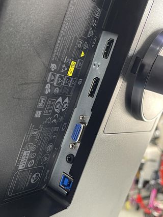 MONITOR LENOVO 24" T23I10 + CABLE