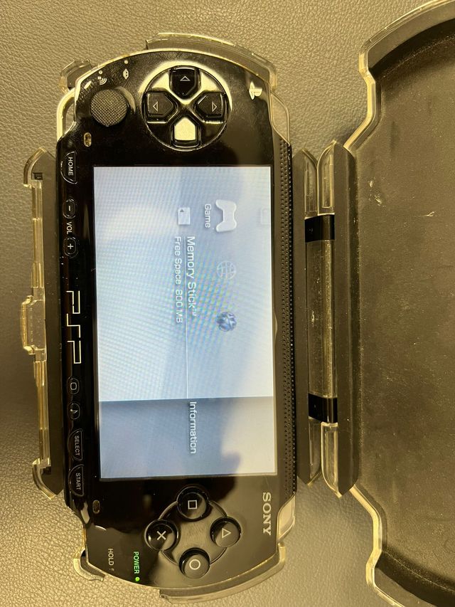 PSP con juegos clásicos + físicos originales 