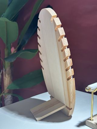 Expositor collares madera - Beige