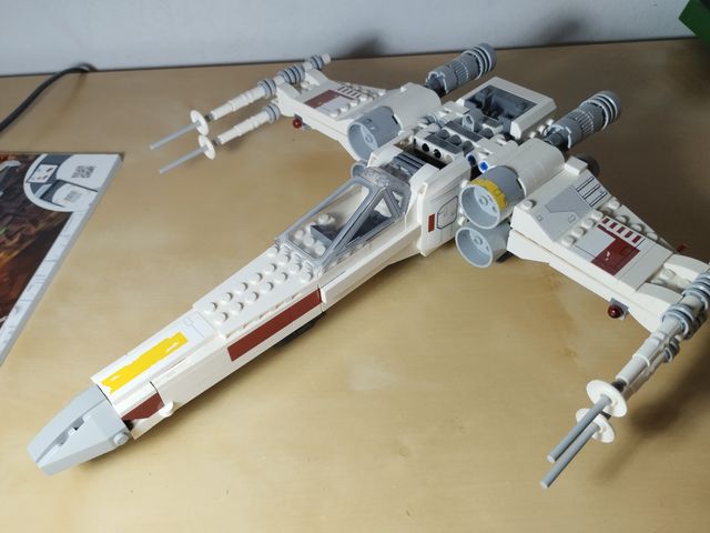 Lego Star Wars X-Wing 75301
