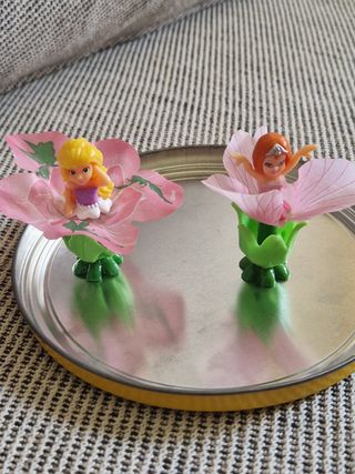 2 Fate fiori statuette 