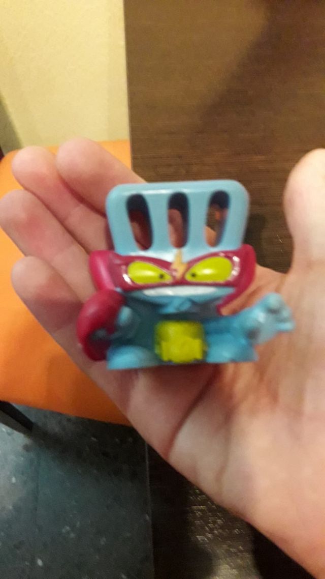 SuperThings McDonald's - 8 Muñecos