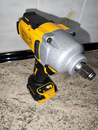 Llave de impacto DCF892