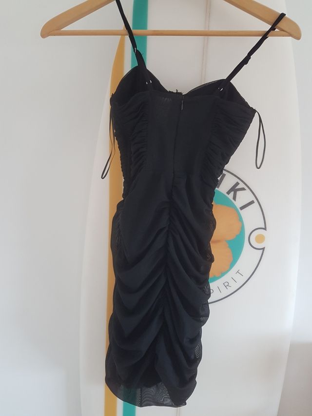 Vestido Bershka negro talla XS