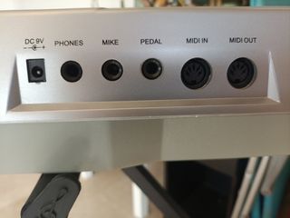 Piano Ringway CK68 MIDI