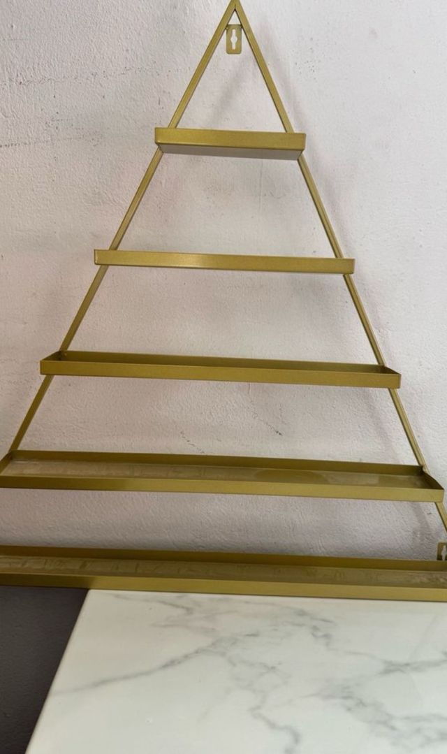 2 Estanterías Triangulares Doradas