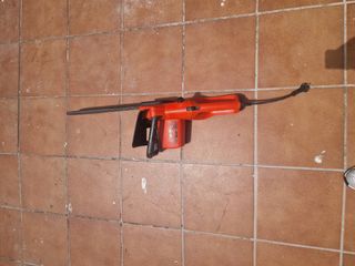 Motosierra electrica Black+Decker 40cm