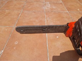 Motosierra electrica Black+Decker 40cm