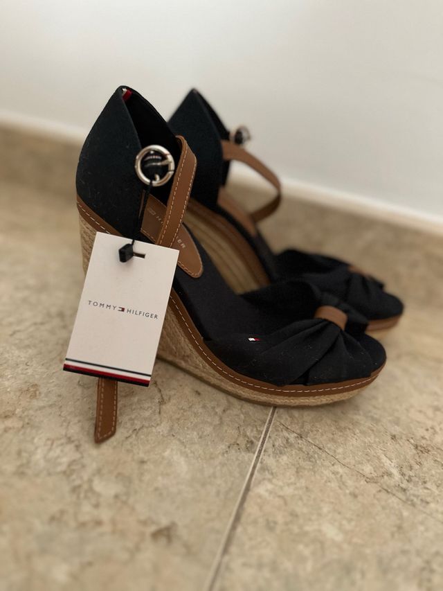 Cuñas Tommy Hilfiger azul marino