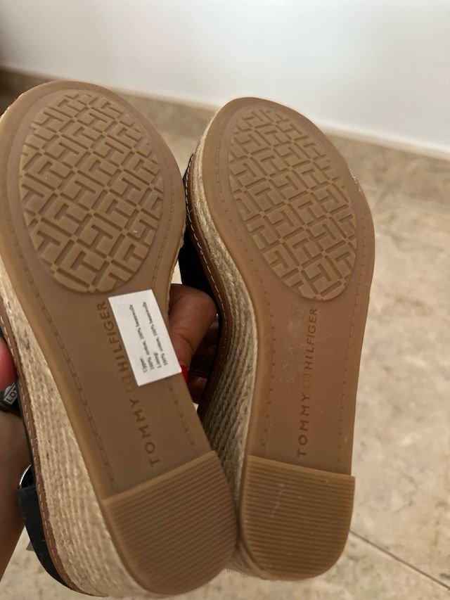 Cuñas Tommy Hilfiger azul marino