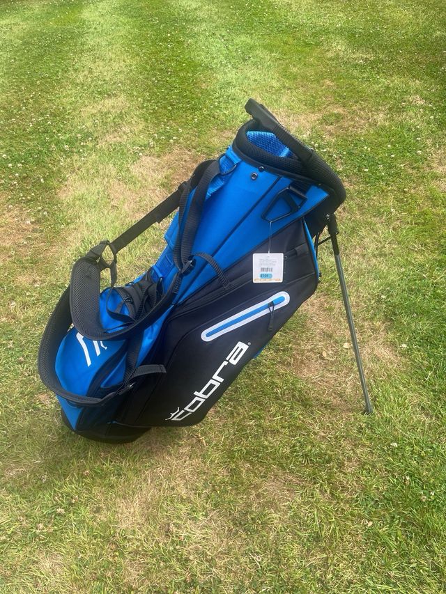 Bolsa golf Cobra: Azul y Negra