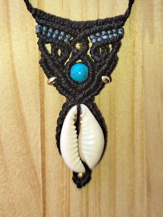 Collar veraniego con concha
