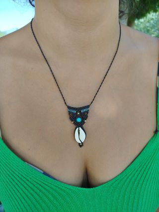 Collar veraniego con concha
