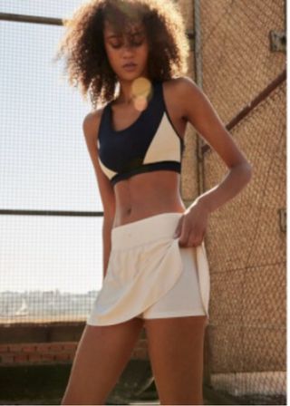 Conjunto deportivo ysabel mora beige