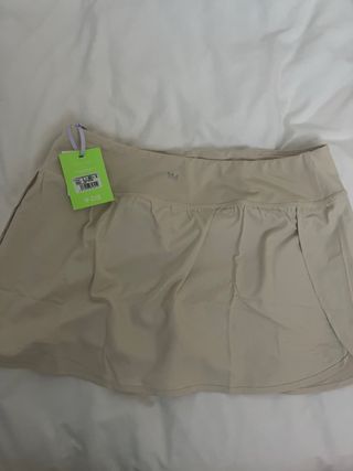 Conjunto deportivo ysabel mora beige