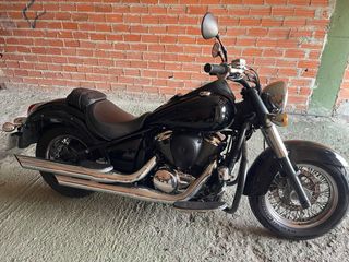 Kawasaki Vulcan VN900 Custom