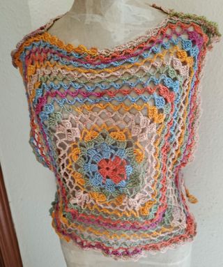 Tops crochet - multicolor y verde agua