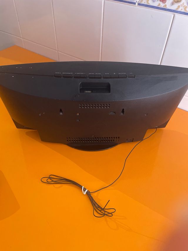Panasonic SC-HC19: Radio CD negra