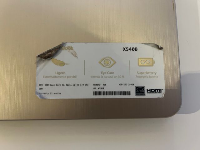 Portátil Asus - x540b