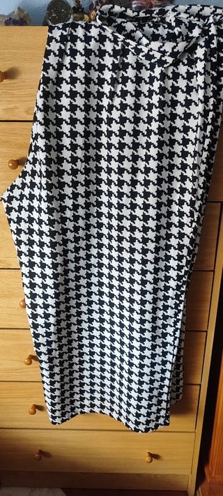 Pantalón pata de gallo blanco y negro